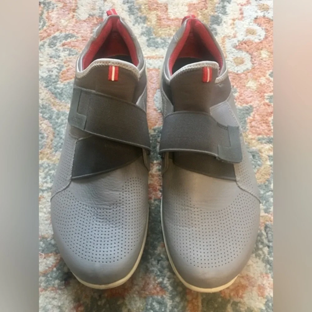 ECCO Men's Unisex Gray Red Trim Athletic Slip-On Sneakers Shoes EU 41 US 8 - Picture 3 of 9